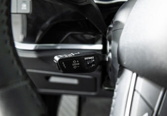 Подержанный автомобиль Audi Q3 2019 года (19 фото)