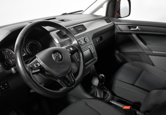 Подержанный автомобиль Volkswagen Caddy Compactvan 2019 года (9 фото)