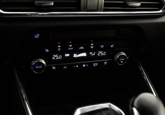 Подержанный автомобиль Mazda CX-9 2019 года (14 фото)