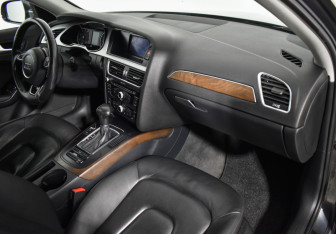 Подержанный автомобиль Audi A4 Sedan 2015 года (12 фото)