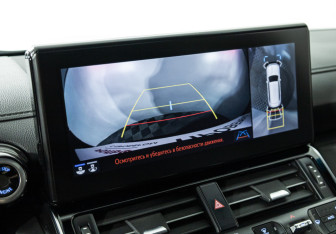 Подержанный автомобиль Toyota Land Cruiser Suv 2021 года (18 фото)