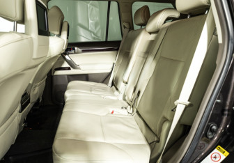 Подержанный автомобиль Lexus GX 2015 года (10 фото)