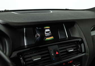 Подержанный автомобиль BMW X4 2016 года (15 фото)