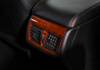 Подержанный автомобиль Toyota Camry Sedan 2013 года (33 фото)