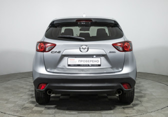 Подержанный автомобиль Mazda CX-5 2016 года (6 фото)