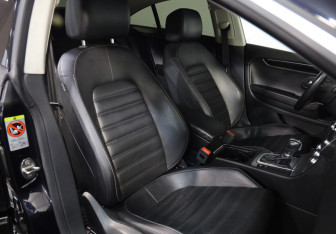 Подержанный автомобиль Volkswagen Passat CC 2012 года (21 фото)