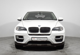 Подержанный автомобиль BMW X6 2013 года (2 фото)