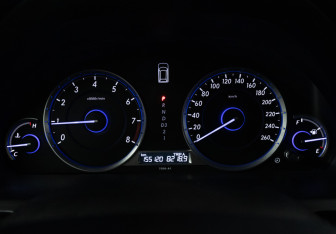 Подержанный автомобиль Honda Crosstour 2014 года (12 фото)