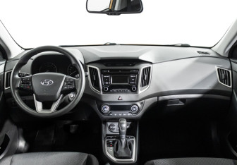Подержанный автомобиль Hyundai Creta 2017 года (13 фото)