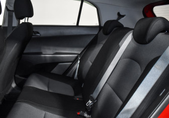 Подержанный автомобиль Hyundai Creta 2020 года (12 фото)