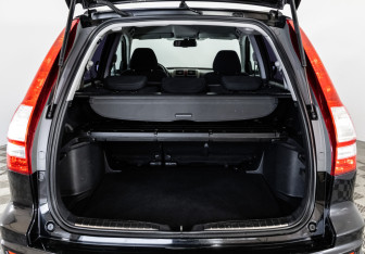 Подержанный автомобиль Honda CR-V 2010 года (18 фото)