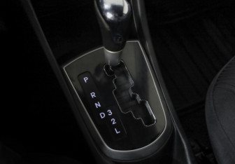 Подержанный автомобиль Hyundai Solaris Sedan 2012 года (15 фото)