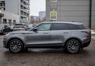 Подержанный автомобиль Land Rover Range Rover Velar 2019 года (9 фото)
