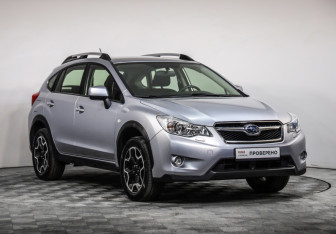 Подержанный автомобиль Subaru XV 2013 года (3 фото)