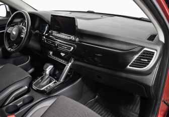 Подержанный автомобиль Kia Seltos 2021 года (12 фото)