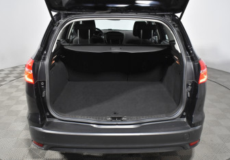 Подержанный автомобиль Ford Focus Wagon 2019 года (20 фото)