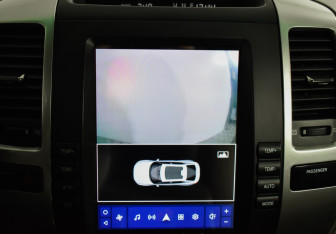 Подержанный автомобиль Toyota Land Cruiser Prado 2007 года (15 фото)