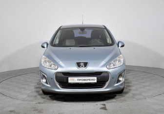 Подержанный автомобиль Peugeot 308 Hatchback 2011 года (2 фото)