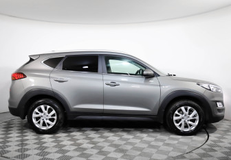 Подержанный автомобиль Hyundai Tucson 2020 года (4 фото)