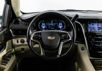 Подержанный автомобиль Cadillac Escalade Suv 2020 года (13 фото)