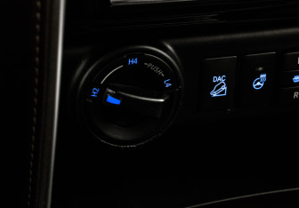 Подержанный автомобиль Toyota Fortuner 2018 года (16 фото)