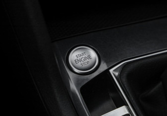 Подержанный автомобиль Volkswagen Tiguan 2021 года (22 фото)