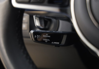 Подержанный автомобиль Porsche Cayenne 2019 года (22 фото)