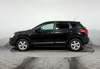 Подержанный автомобиль Nissan Qashqai 2007 года (8 фото)