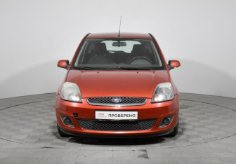 Подержанный автомобиль Ford Fiesta Hatchback 2007 года (2 фото)