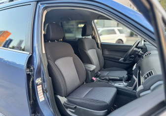 Подержанный автомобиль Subaru Forester Suv 2017 года (24 фото)