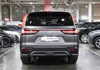 Подержанный автомобиль Lexus LX 2022 года (13 фото)