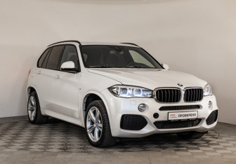 Подержанный автомобиль BMW X5 2017 года (3 фото)