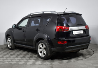 Подержанный автомобиль Peugeot 4007 2008 года (7 фото)