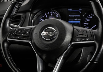 Подержанный автомобиль Nissan X-Trail 2020 года (11 фото)
