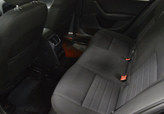 Подержанный автомобиль Skoda Octavia Liftback 2014 года (11 фото)