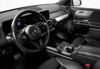 Подержанный автомобиль Mercedes-Benz GLB 2020 года (9 фото)