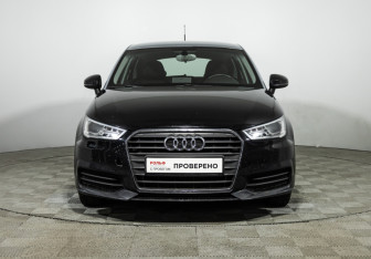 Подержанный автомобиль Audi A1 2015 года (2 фото)