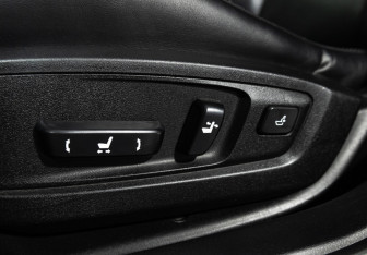 Подержанный автомобиль Lexus ES 2013 года (15 фото)