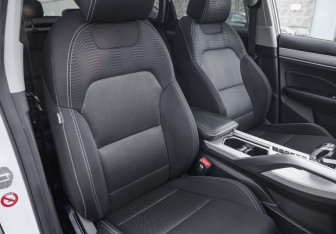 Подержанный автомобиль Geely Coolray 2021 года (24 фото)