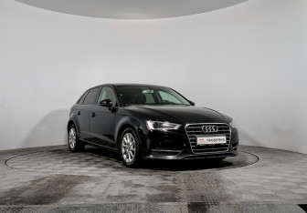 Подержанный автомобиль Audi A3 Hatchback 2014 года (3 фото)
