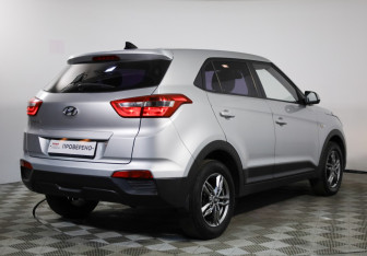 Подержанный автомобиль Hyundai Creta 2018 года (5 фото)