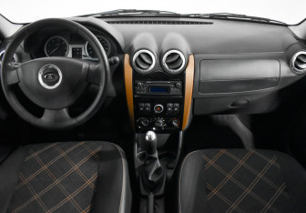 Подержанный автомобиль LADA (ВАЗ) Largus Wagon 2016 года (13 фото)