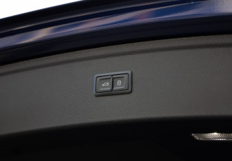 Подержанный автомобиль Audi Q5 2021 года (34 фото)