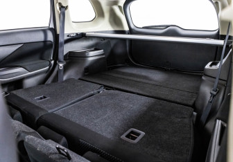 Подержанный автомобиль Mitsubishi Outlander 2018 года (17 фото)