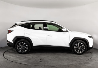 Подержанный автомобиль Hyundai Tucson 2021 года (6 фото)