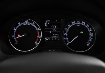 Подержанный автомобиль Skoda Rapid Liftback 2017 года (16 фото)