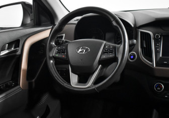 Подержанный автомобиль Hyundai Creta 2020 года (15 фото)
