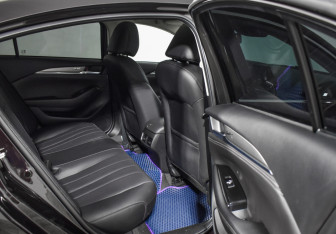 Подержанный автомобиль Mazda 6 Sedan 2023 года (12 фото)