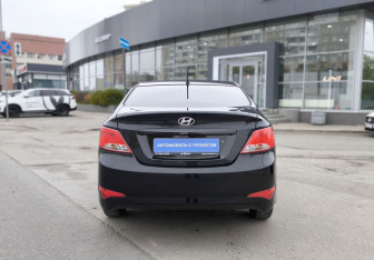 Подержанный автомобиль Hyundai Solaris Sedan 2016 года (5 фото)