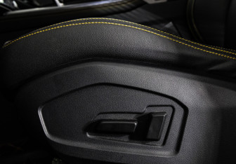 Подержанный автомобиль FAW Bestune T77 2023 года (26 фото)